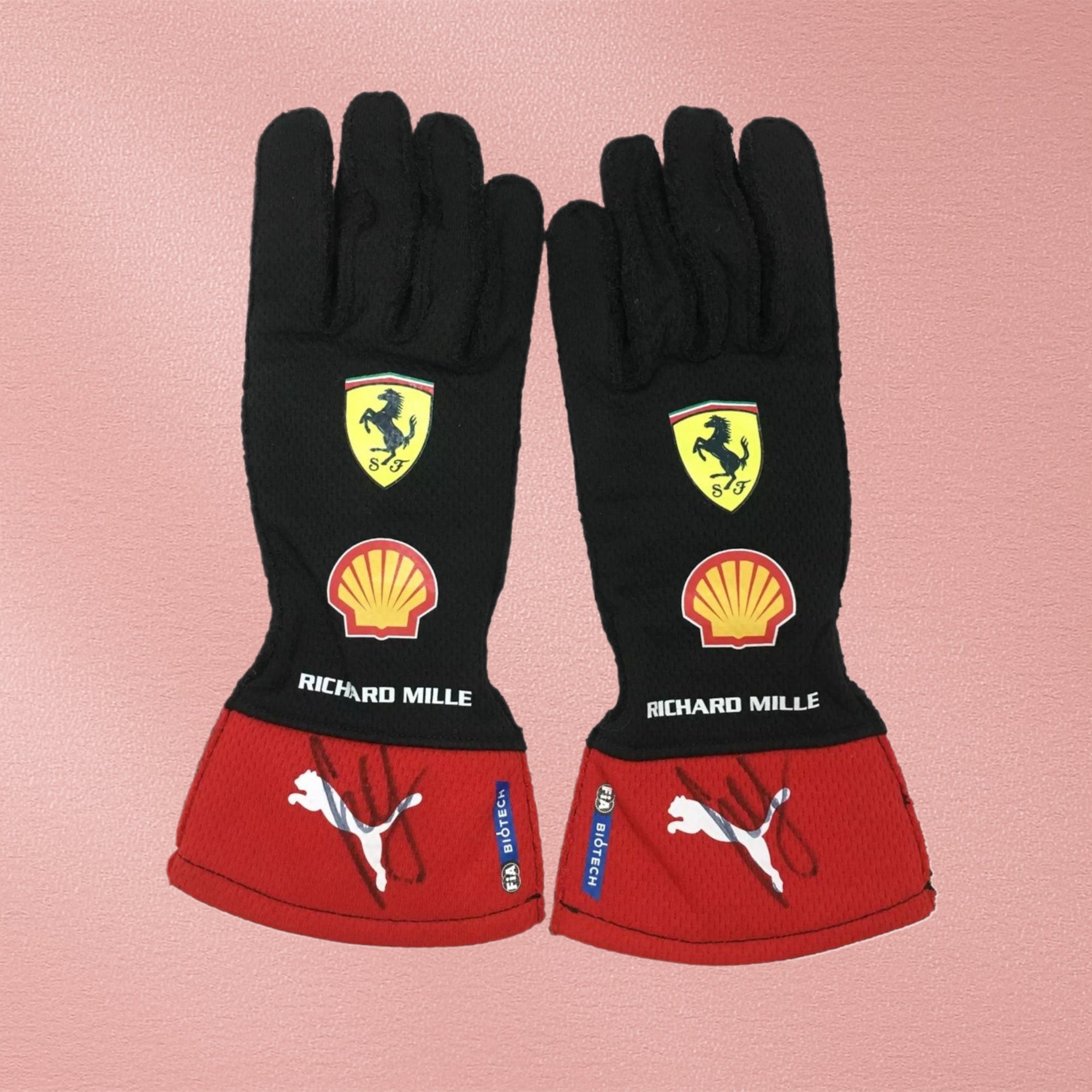 2023 Carlos Sainz Ferrari F1 Race Gloves